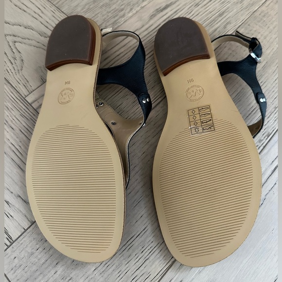 Michael Kors brown and black sandal - Picture 2 of 4